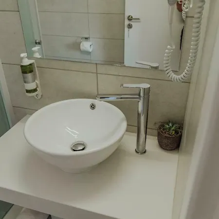 River View Boutique Apts איה נאפה